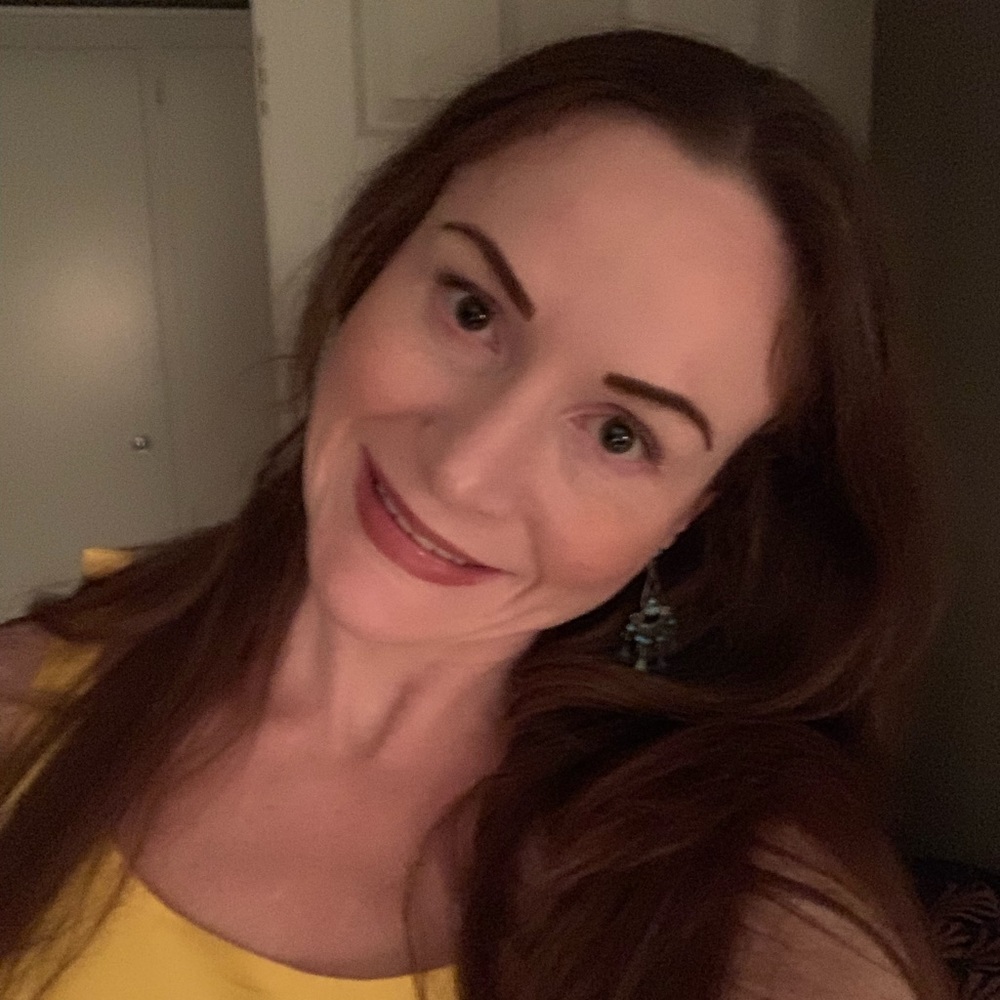 Meet your Posher, Lydiann
